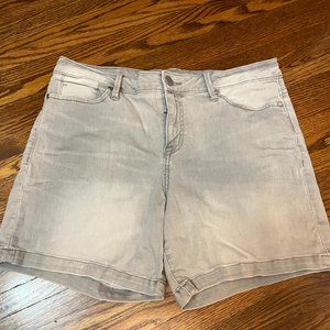 BUNDLE 3/$40 - Calvin Klein Jeans - Grey High Rise Shorts [Women's Size 28]